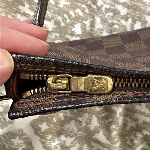 Louis Vuitton Damier Ebene Trousse Pochette Crossbody Bag - Picture 7 of 13